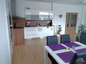 Pronájem 2+kk 80m2 včetně parkování, cena 17800 CZK / objekt / měsíc, nabízí