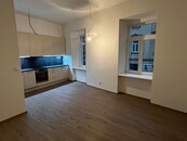 Pronájem bytu 2+kk, 56 m2, zahrada, na ul. Divadelní v Jihlavě., cena 16000 CZK / objekt / měsíc, nabízí LK REAL s.r.o.