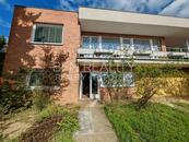 Pronájem 2 byty v rodinném domě Zlín Nivy - 2 bytové jednotky (5+1 a 1+1) + 3 garáž + dílna + sklad, cena 38000 CZK / objekt / měsíc, nabízí 