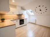 Pronájem bytu 3+kk /74m2/ na ulici Nádražní v Třešti , cena 15800 CZK / objekt / měsíc, nabízí 