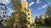 Prodej bytu 3+1 75 m2, Třebíč, Nové Dvory, lodžie, sklep, výtah, cena cena v RK, nabízí 